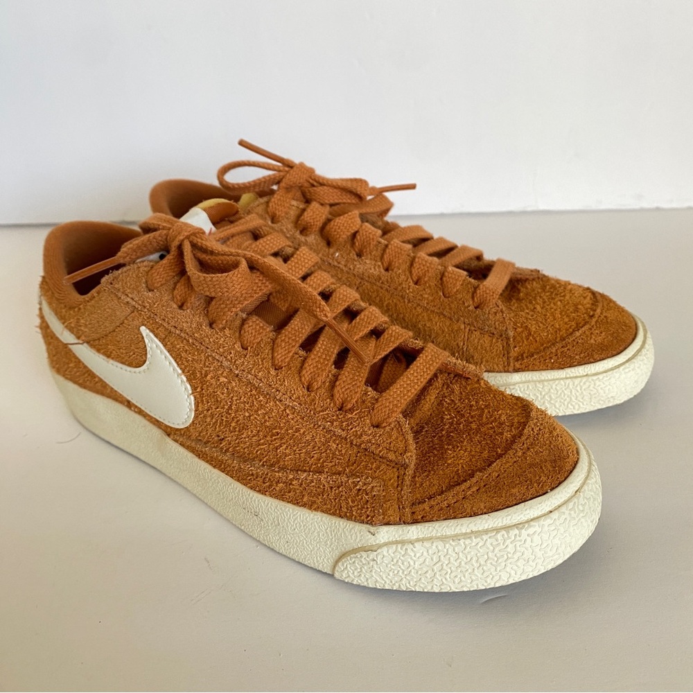 Nike Blazer '77 Low Monarch Shoe Orange Womens 6